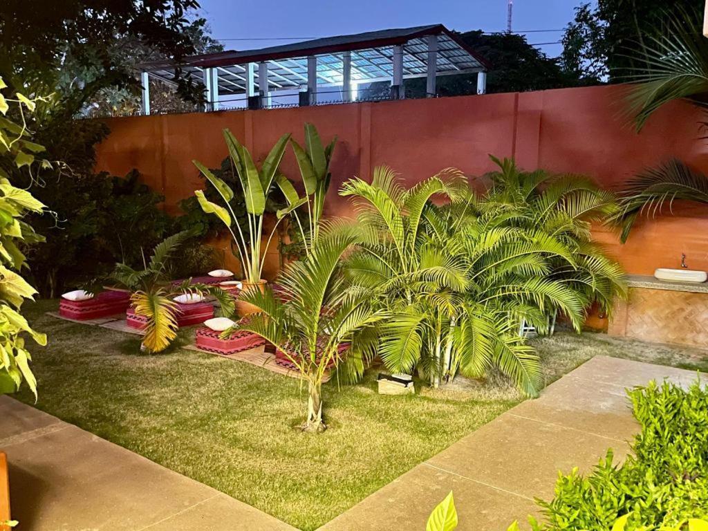 Le Kentia Hotel Lomé Exterior photo