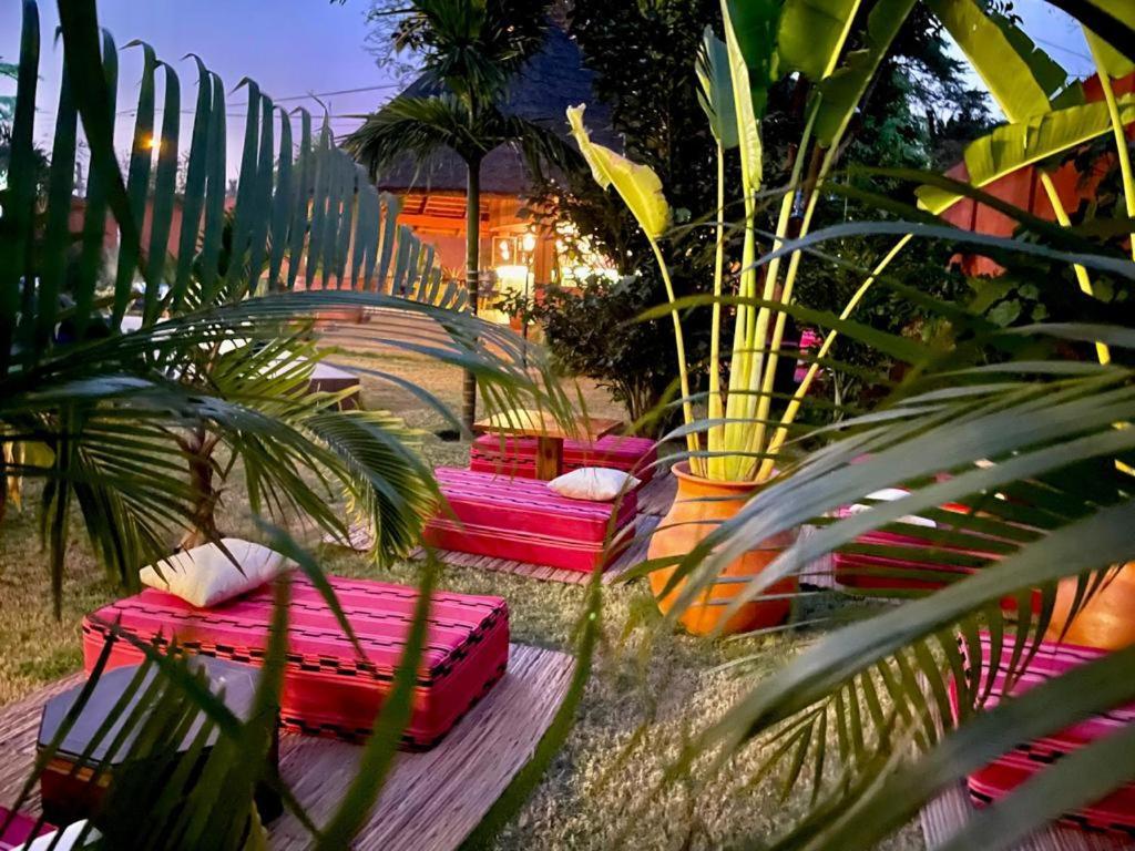 Le Kentia Hotel Lomé Exterior photo
