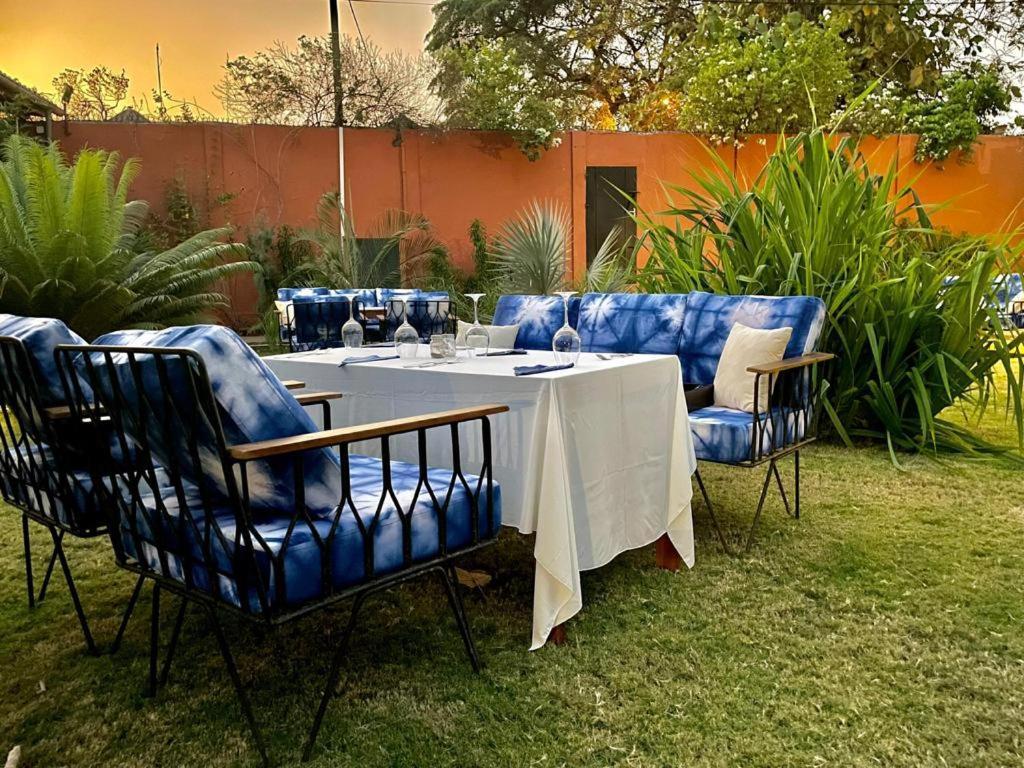 Le Kentia Hotel Lomé Exterior photo